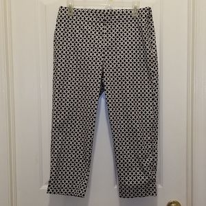 Talbots Heritage stretch b/w circle design crop pa